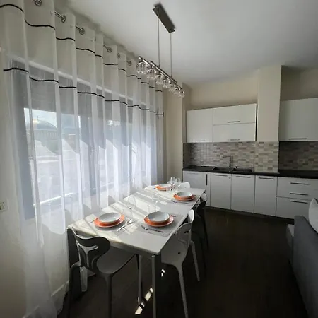 Mila's * Tirana